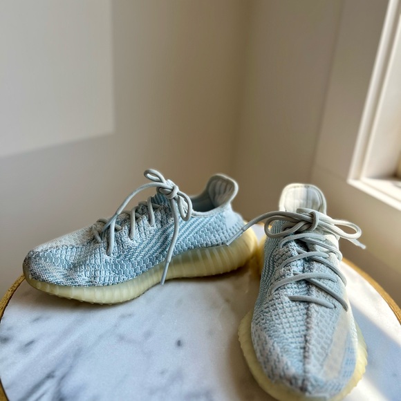 Adidas Yezzy Boost 350 Size 7 - Picture 4 of 16